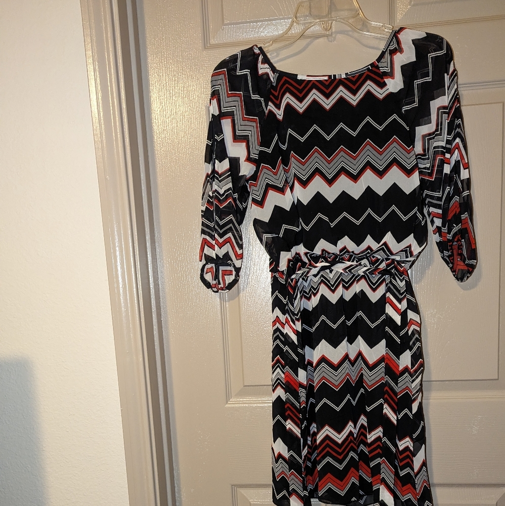 Dress - Picture 2 of 2